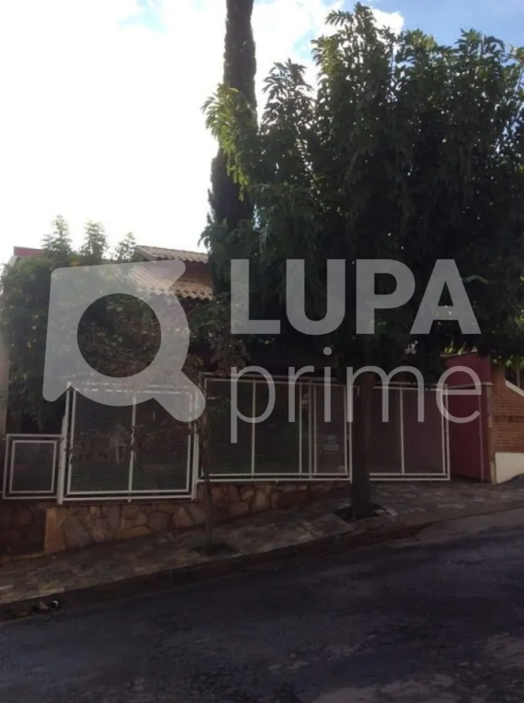 Casa, 3 quartos, 240 m² - Foto 13