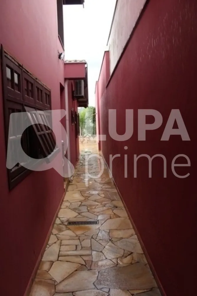 Casa, 3 quartos, 240 m² - Foto 8