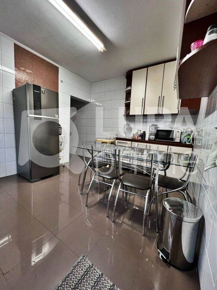 Casa à venda com 3 quartos, 143m² - Foto 5