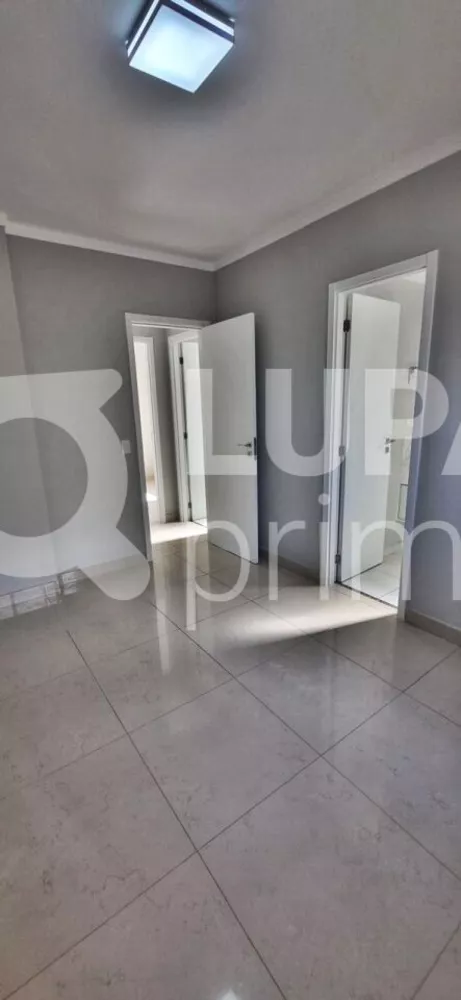 Apartamento à venda com 2 quartos, 77m² - Foto 6