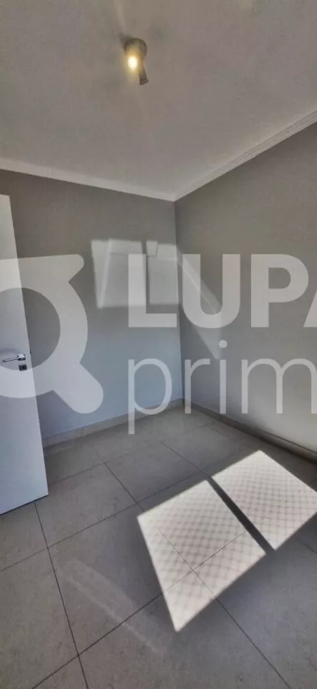 Apartamento à venda com 2 quartos, 77m² - Foto 4