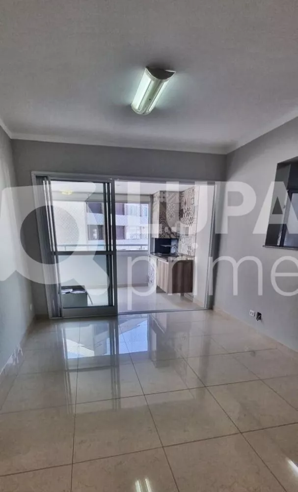 Apartamento à venda com 2 quartos, 77m² - Foto 1