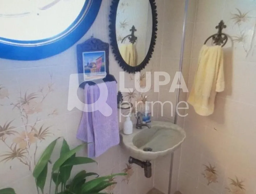 Casa, 4 quartos, 220 m² - Foto 4