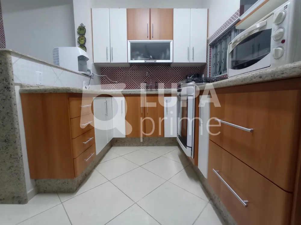 Casa, 3 quartos, 220 m² - Foto 15