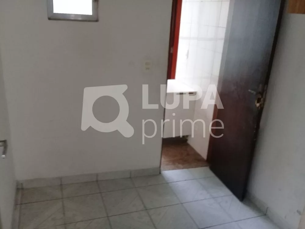 Casa à venda com 3 quartos, 250m² - Foto 7