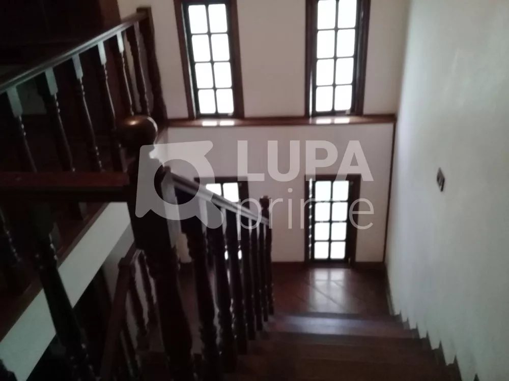 Casa à venda com 3 quartos, 250m² - Foto 6