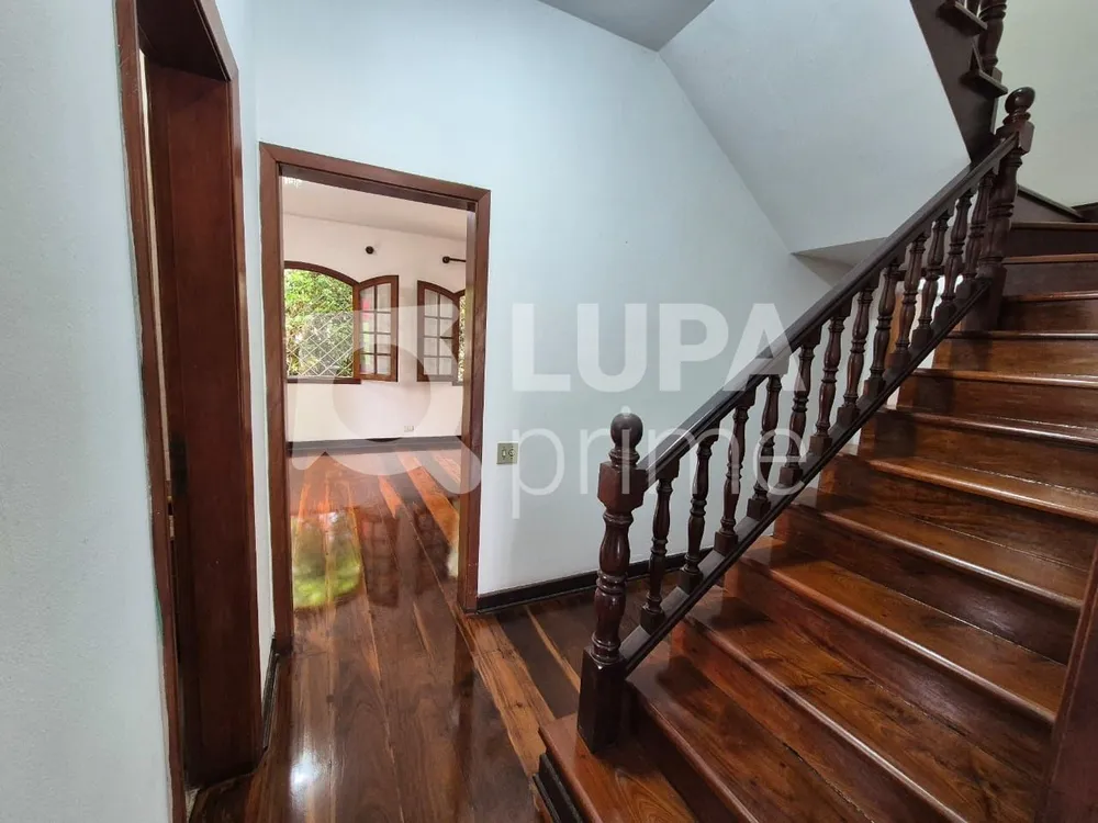 Casa, 3 quartos, 238 m² - Foto 2