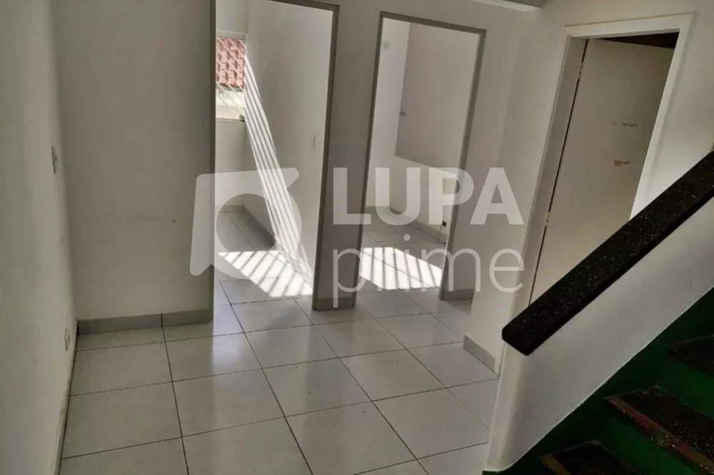 Casa à venda com 3 quartos, 180m² - Foto 1