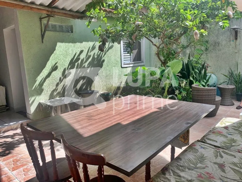 Casa, 2 quartos, 143 m² - Foto 2