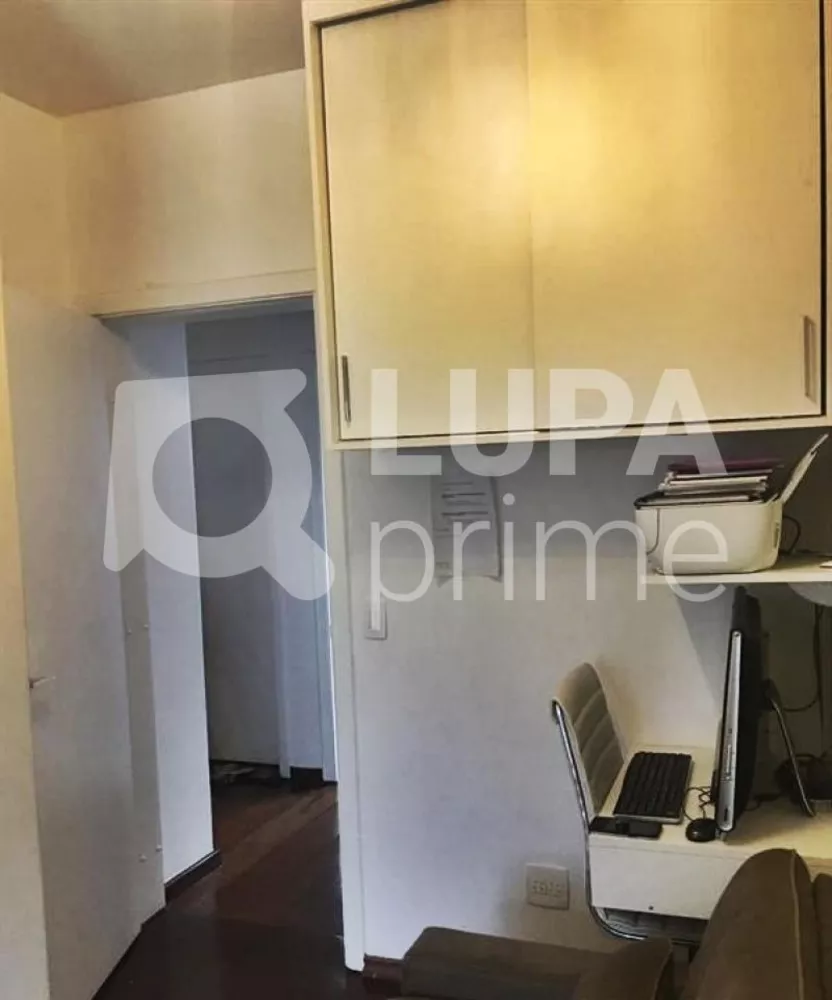 Apartamento à venda com 4 quartos, 180m² - Foto 9