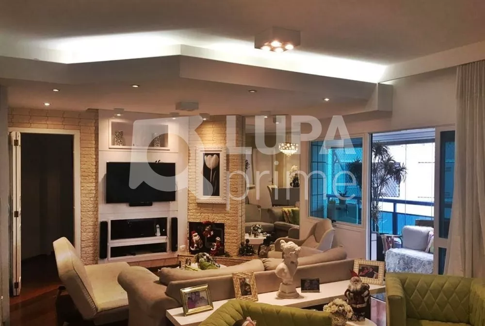 Apartamento à venda com 4 quartos, 180m² - Foto 2