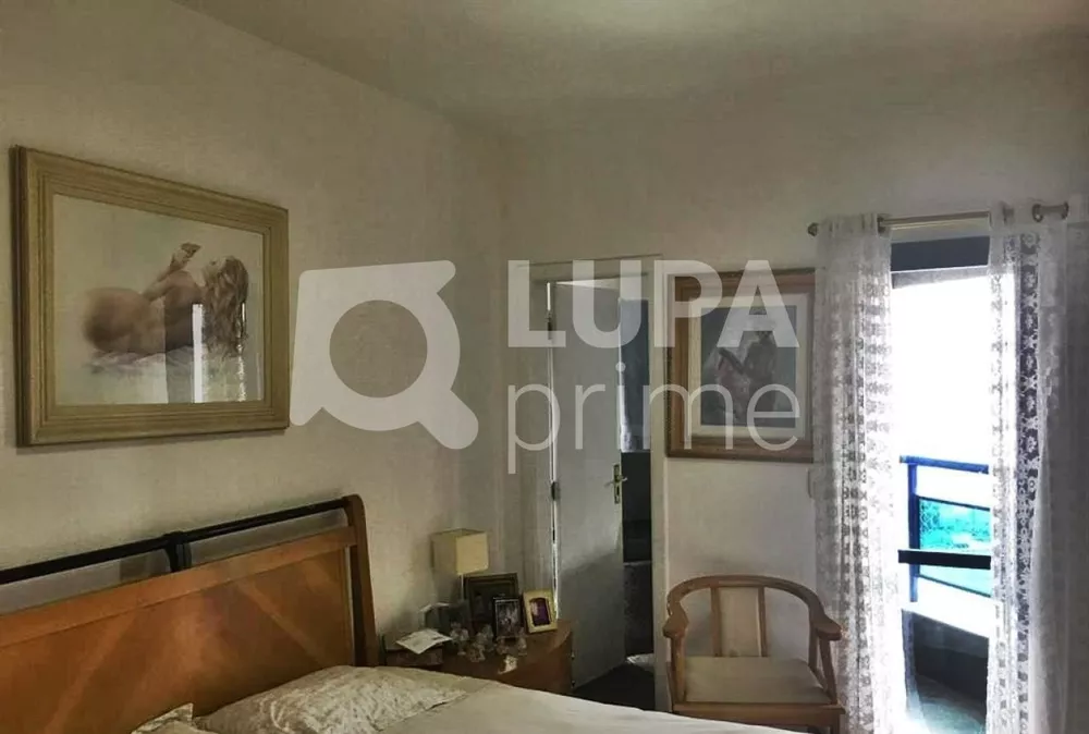 Apartamento à venda com 4 quartos, 180m² - Foto 7