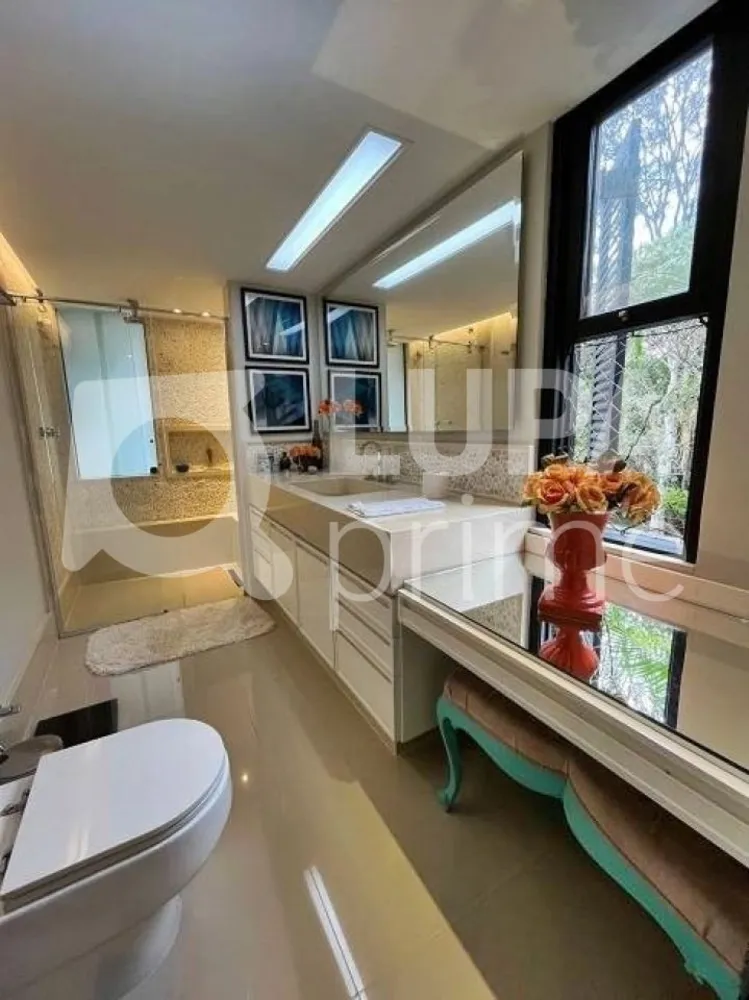 Casa, 4 quartos, 312 m² - Foto 1