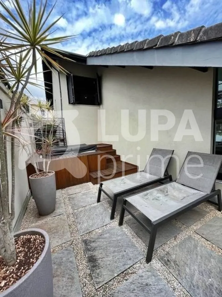 Casa, 4 quartos, 312 m² - Foto 2