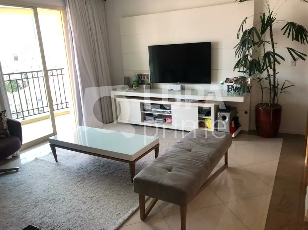 Apartamento, 3 quartos, 136 m² - Foto 2