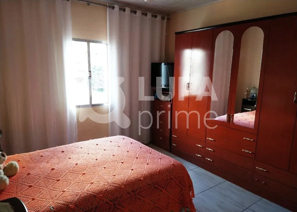 Casa, 4 quartos, 180 m² - Foto 3
