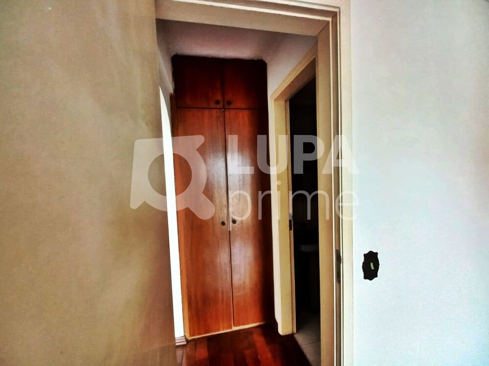 Apartamento à venda com 1 quarto, 40m² - Foto 3