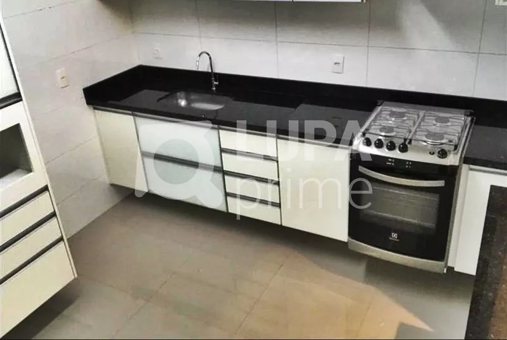 Casa à venda com 2 quartos, 60m² - Foto 2