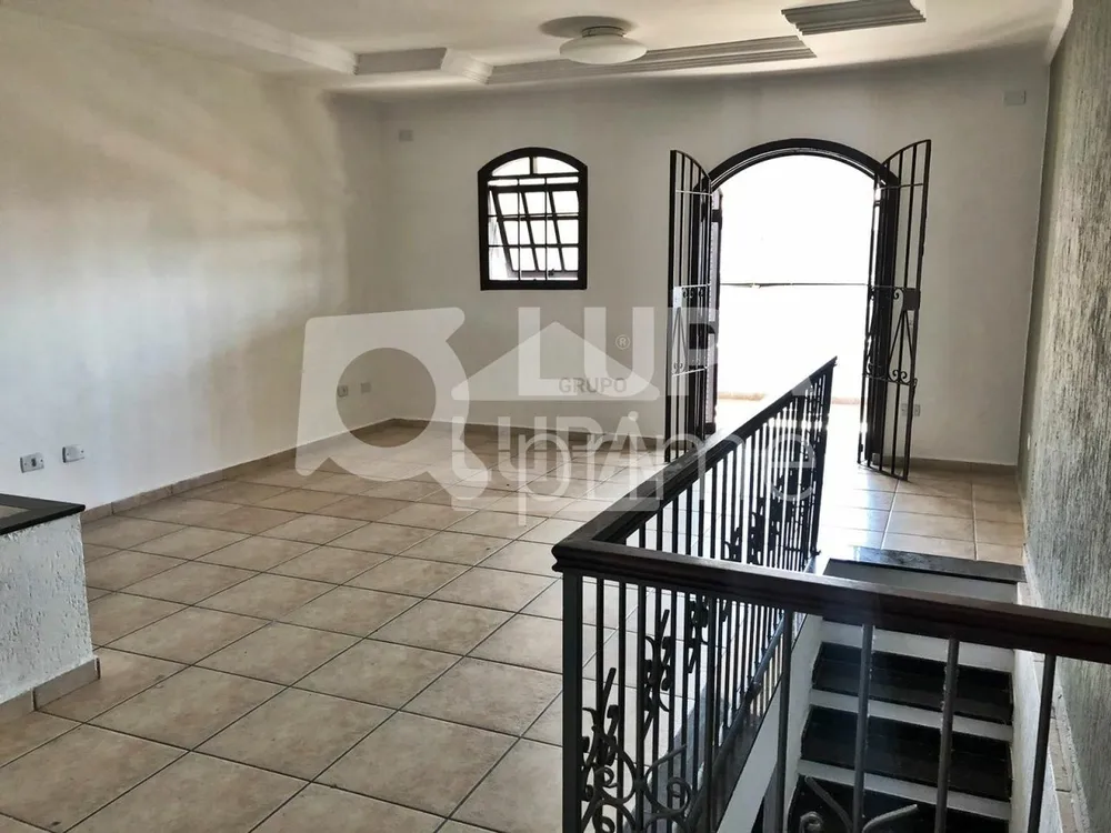Casa, 3 quartos, 99 m² - Foto 2