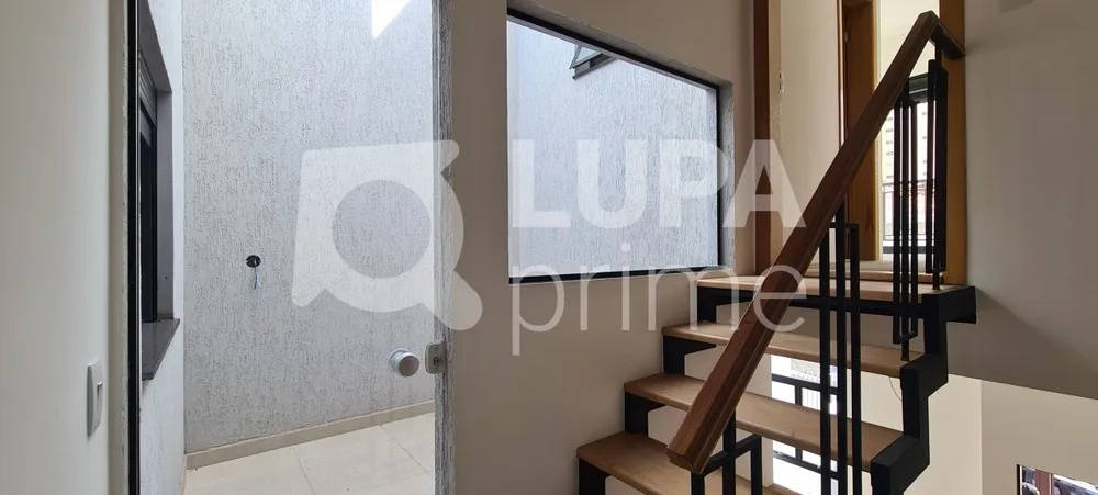Casa, 3 quartos, 180 m² - Foto 2