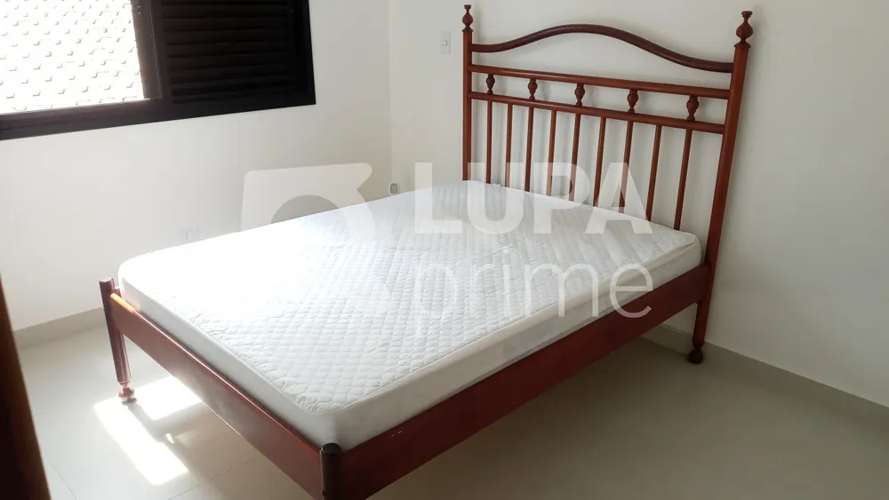 Casa, 6 quartos, 213 m² - Foto 9