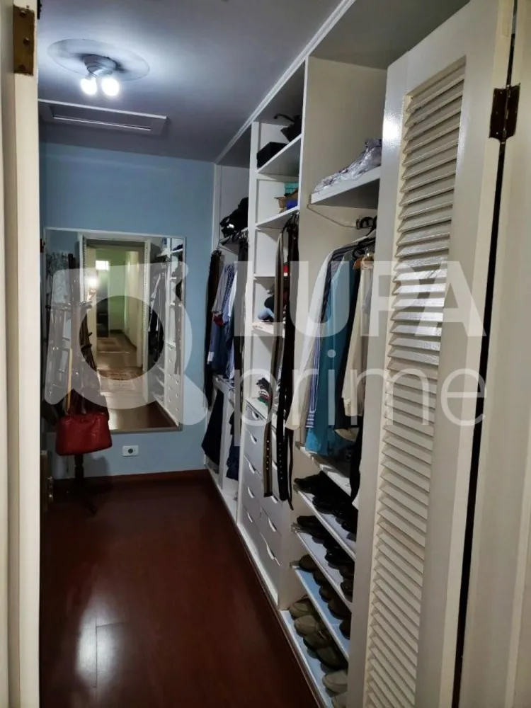 Casa, 4 quartos, 345 m² - Foto 1