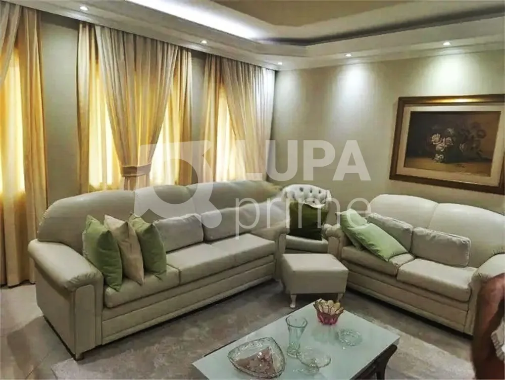 Casa, 3 quartos, 211 m² - Foto 1