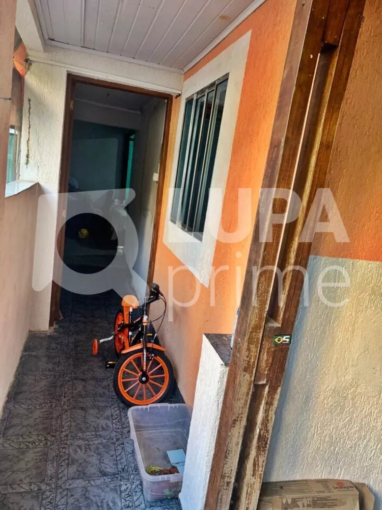 Casa à venda com 4 quartos, 82m² - Foto 8