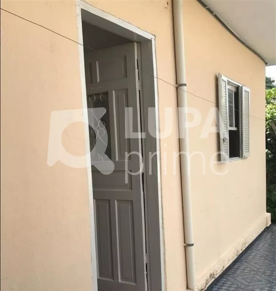 Casa à venda com 10 quartos, 250m² - Foto 6