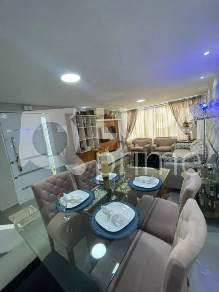 Casa, 2 quartos, 225 m² - Foto 1