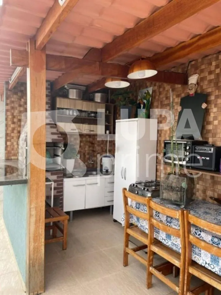 Casa, 2 quartos, 225 m² - Foto 7