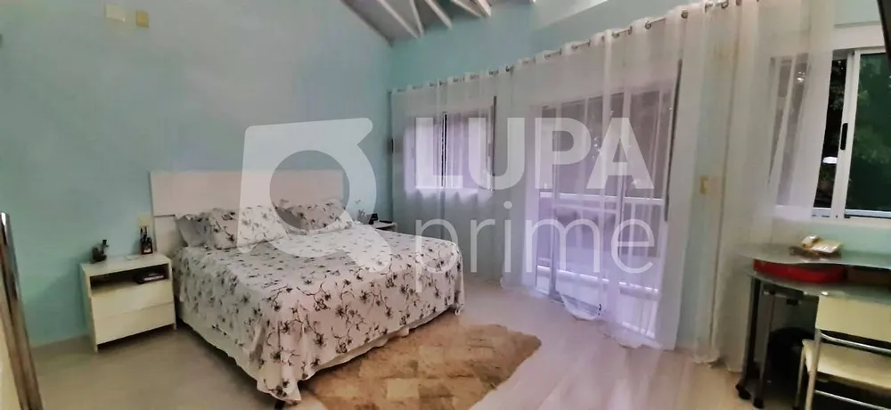 Casa, 4 quartos, 260 m² - Foto 9