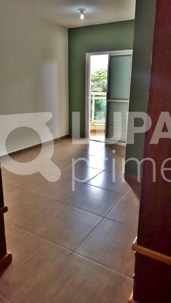 Casa à venda com 3 quartos, 164m² - Foto 2