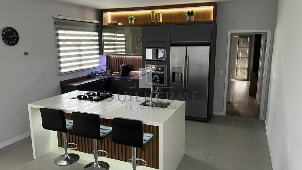 Casa, 3 quartos, 200 m² - Foto 1