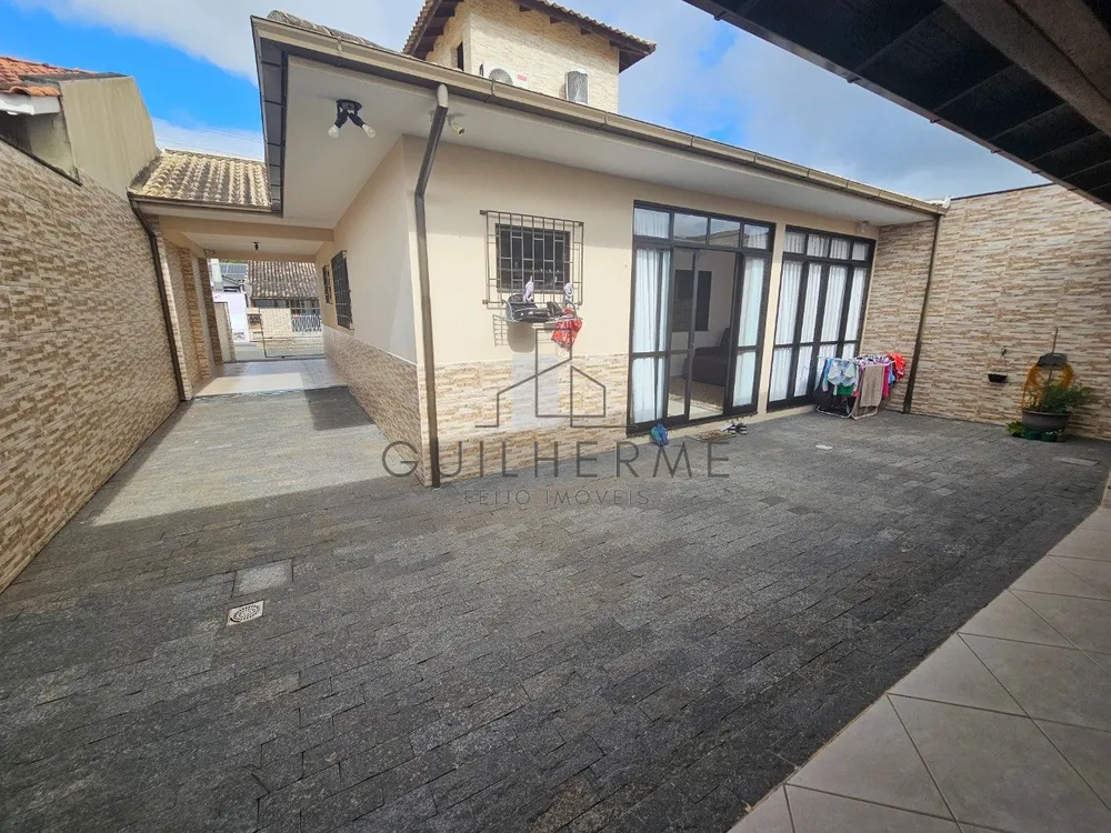 Casa, 3 quartos, 170 m² - Foto 1