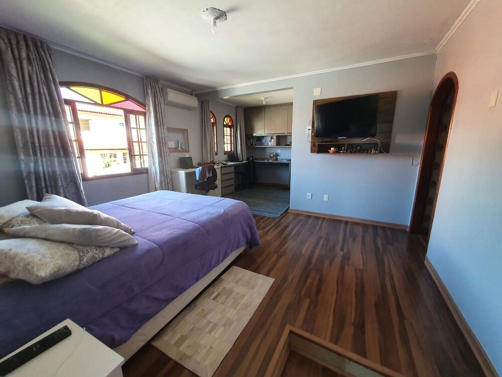 Casa, 4 quartos, 230 m² - Foto 2