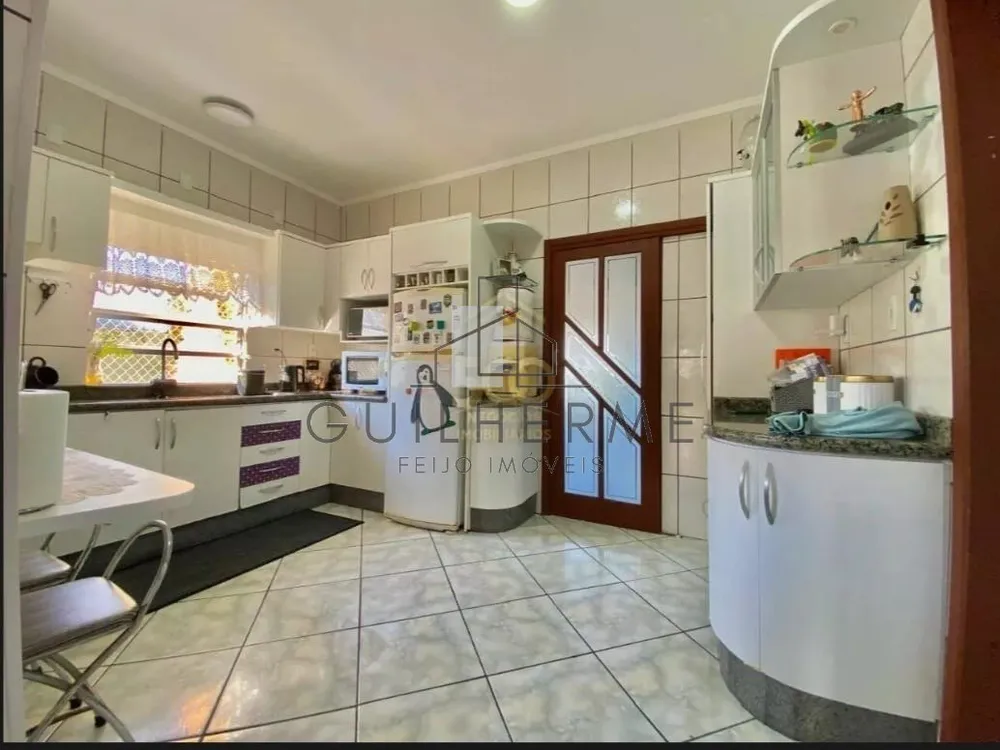 Casa, 4 quartos, 270 m² - Foto 10