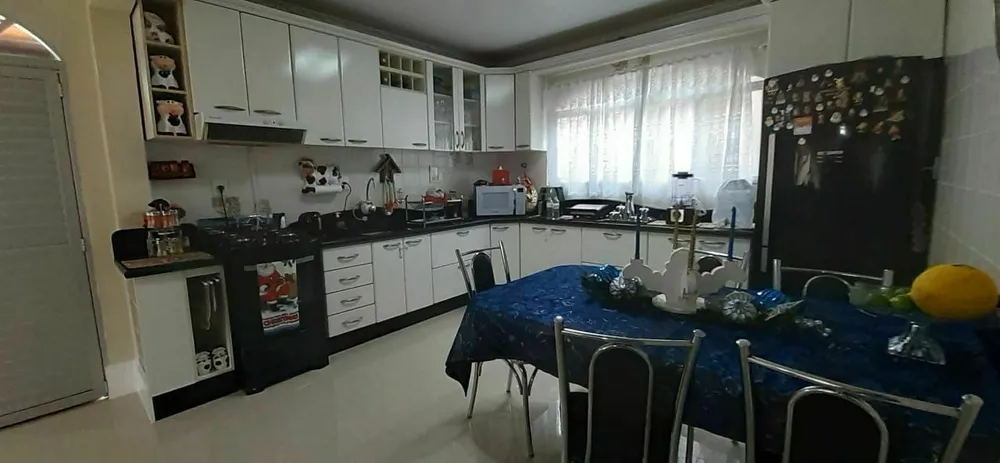 Casa, 3 quartos, 220 m² - Foto 4