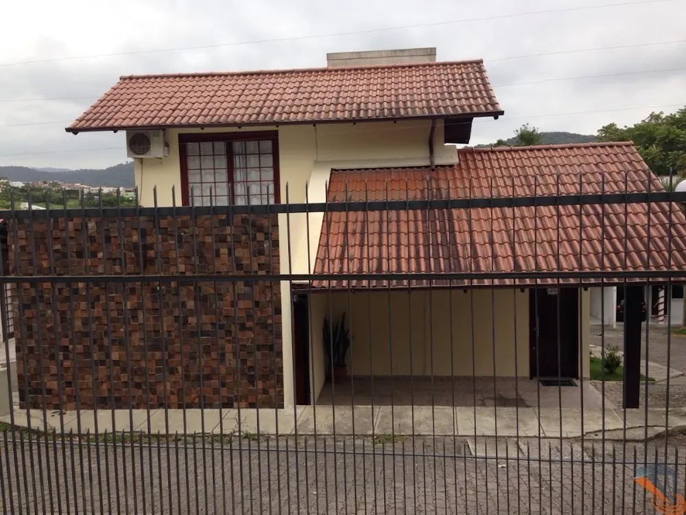 Casa, 4 quartos, 200 m² - Foto 2