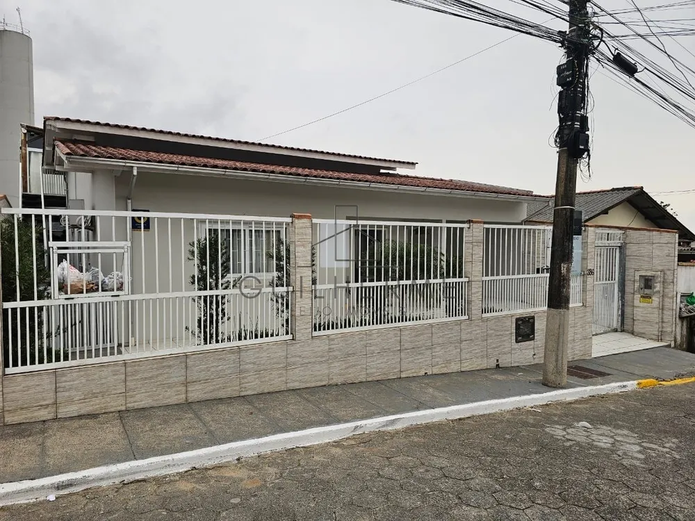 Casa, 3 quartos, 140 m² - Foto 1
