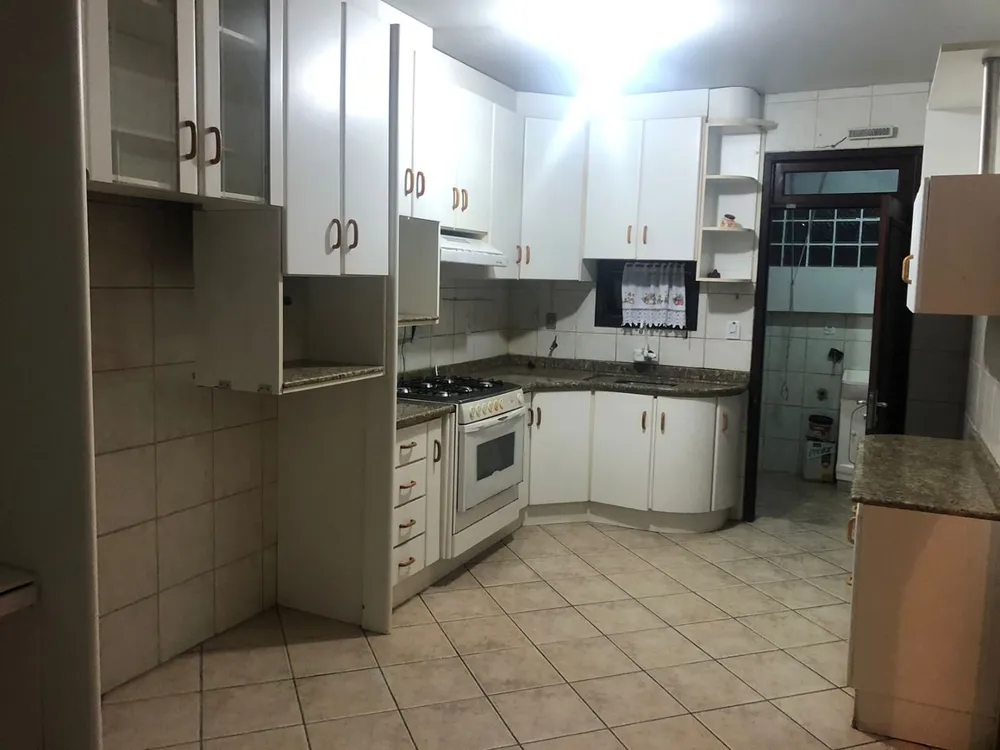 Casa, 4 quartos, 210 m² - Foto 11