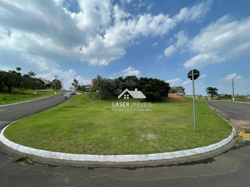 Loteamento e Condomínio, 1572 m² - Foto 1