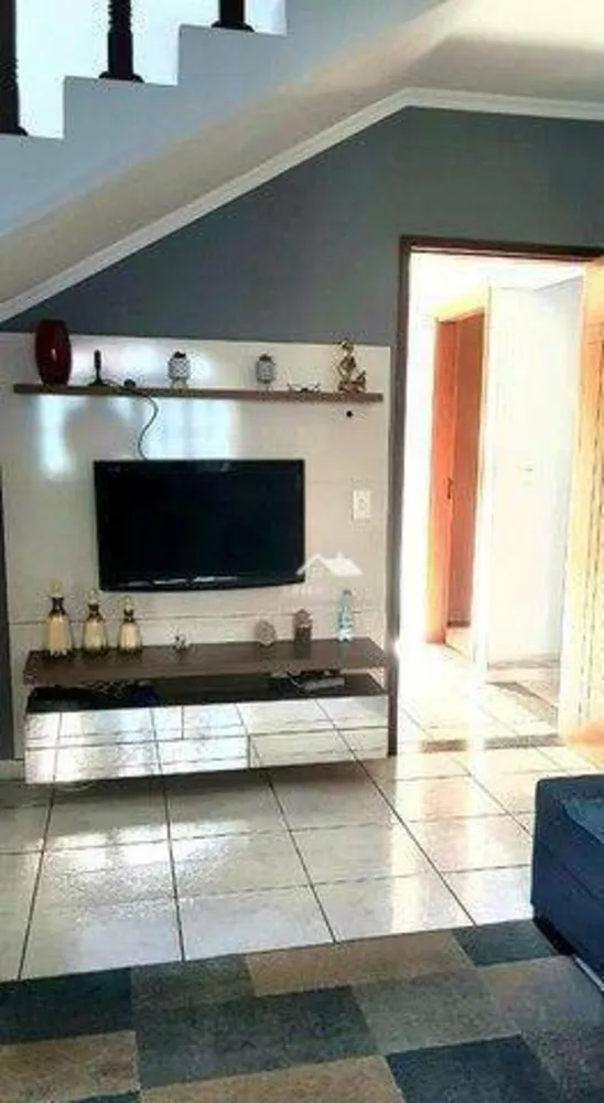 Casa, 3 quartos, 259 m² - Foto 1
