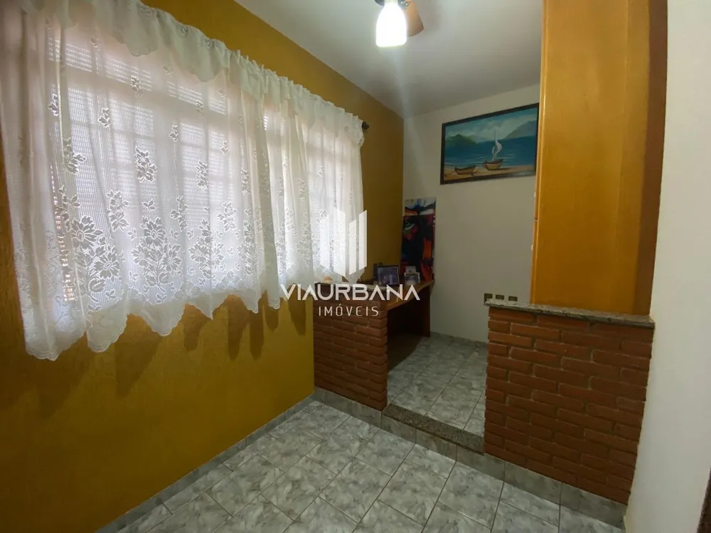 Casa, 3 quartos, 220 m² - Foto 1