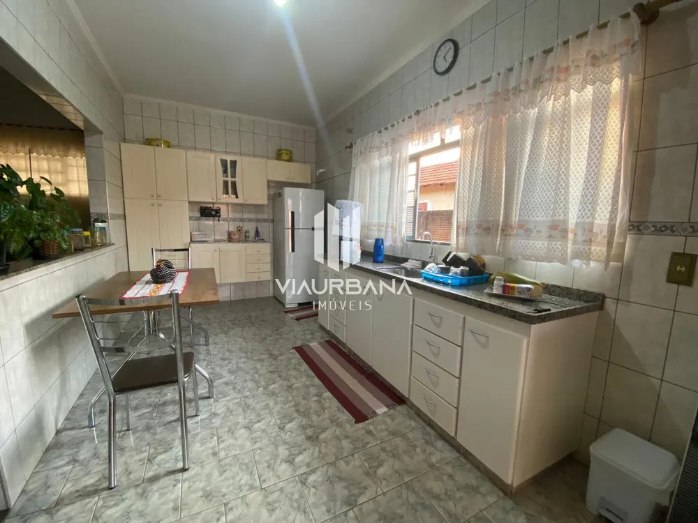 Casa, 3 quartos, 220 m² - Foto 8