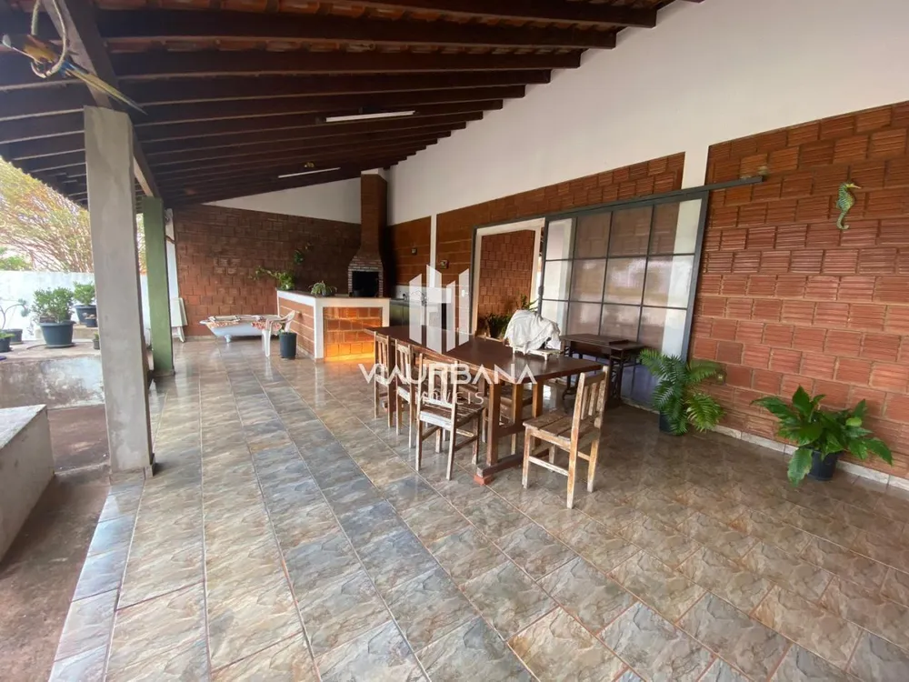 Casa, 3 quartos, 220 m² - Foto 3
