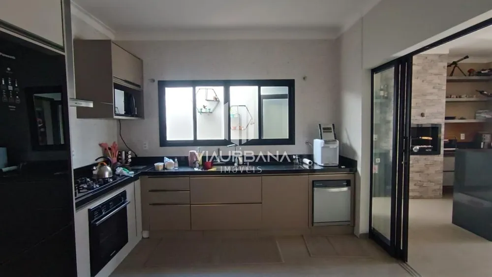 Casa, 3 quartos, 225 m² - Foto 3