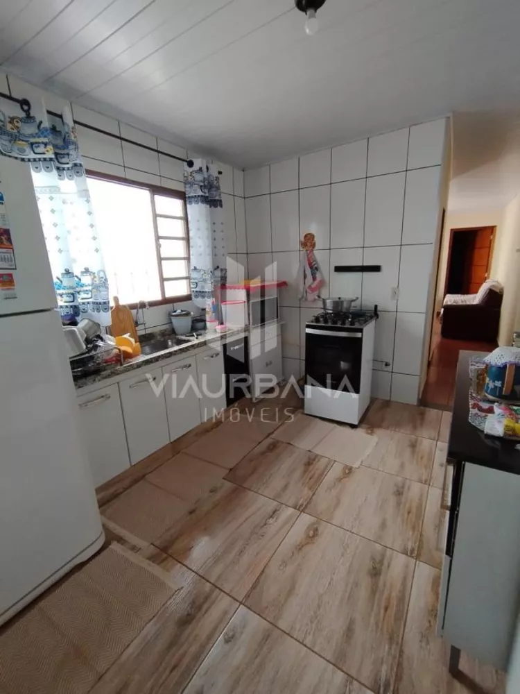 Casa à venda com 2 quartos, 125m² - Foto 1