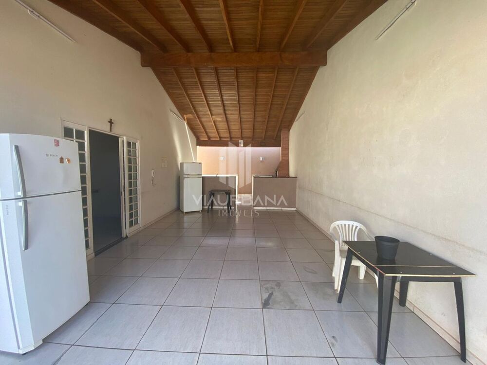 Fazenda à venda com 1 quarto, 160m² - Foto 2