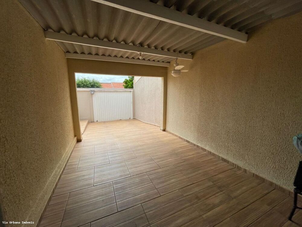 Casa à venda com 3 quartos, 109m² - Foto 5